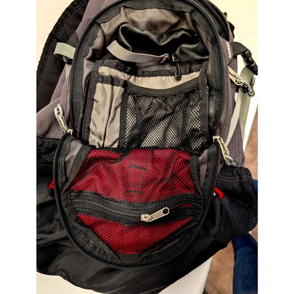 REI Whitney Backpack Hiking Day Bag Red Black Adjustable Waist - Picture 7 of 12